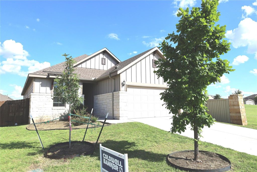 169 Isabella WAY, Liberty Hill, TX 78642