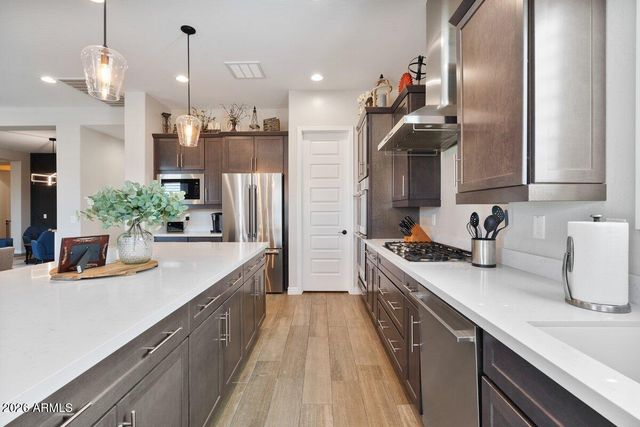 10523 E THORNTON Avenue, Mesa, AZ 85212