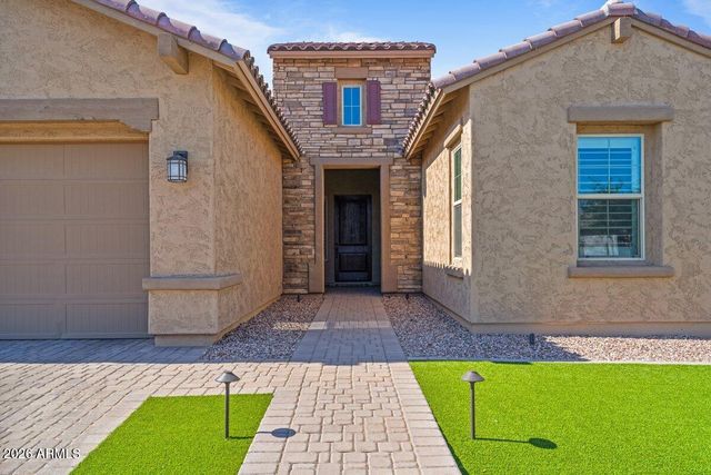 10523 E THORNTON Avenue, Mesa, AZ 85212