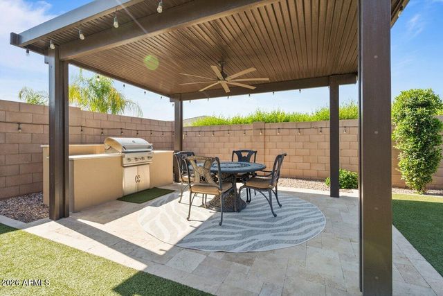 10523 E THORNTON Avenue, Mesa, AZ 85212