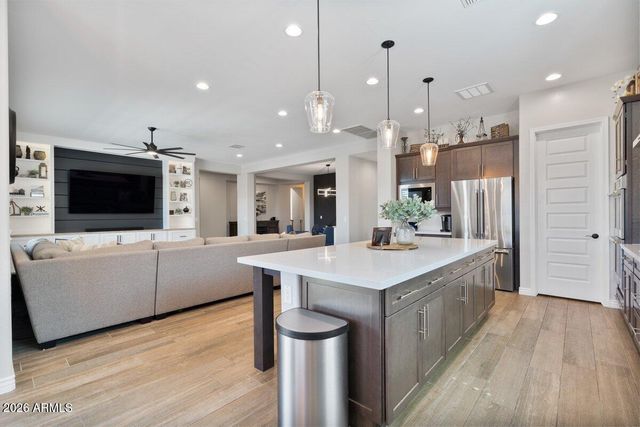 10523 E THORNTON Avenue, Mesa, AZ 85212