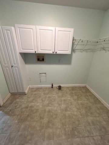 708 S Main Street, Kouts, IN 46347