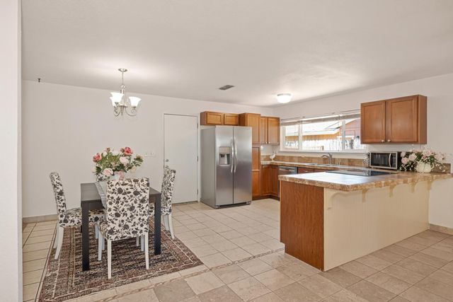 8408 Ziegler Ct, Citrus Heights, CA 95610