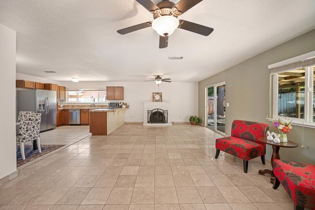 8408 Ziegler Ct, Citrus Heights, CA 95610