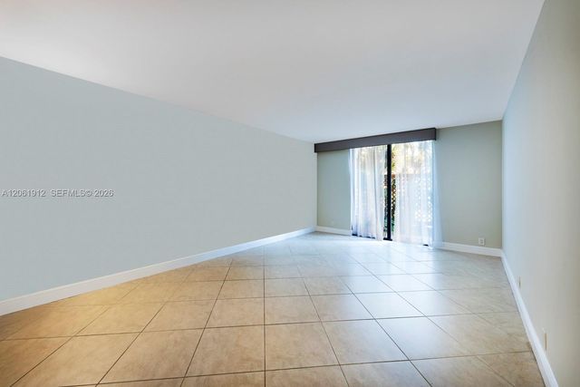 2000 Towerside Ter 312, Miami, FL 33138