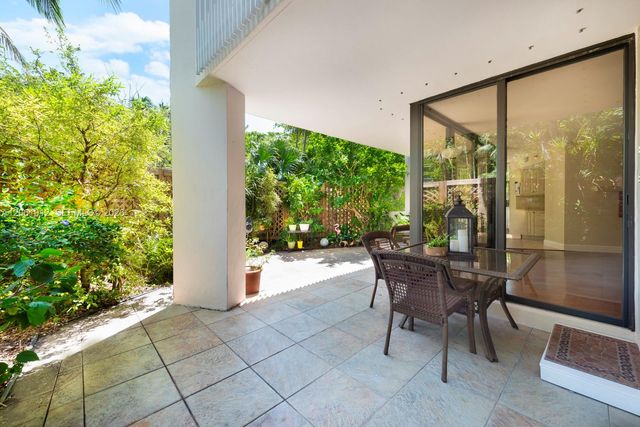 2000 Towerside Ter 312, Miami, FL 33138