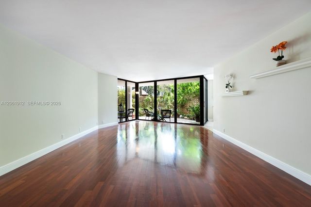 2000 Towerside Ter 312, Miami, FL 33138