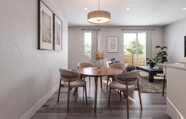 808 Fiesta Lane, Palo Alto, CA 94306
