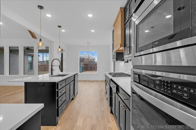 10209 E 121st Place S, Bixby, OK 74008