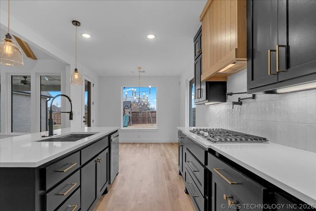 10209 E 121st Place S, Bixby, OK 74008