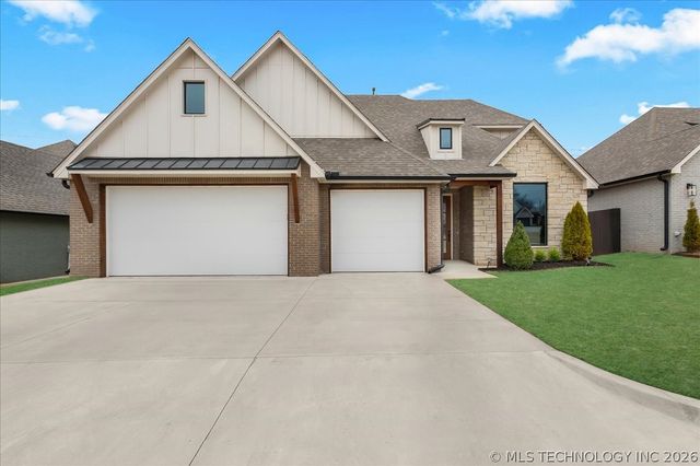 10209 E 121st Place S, Bixby, OK 74008