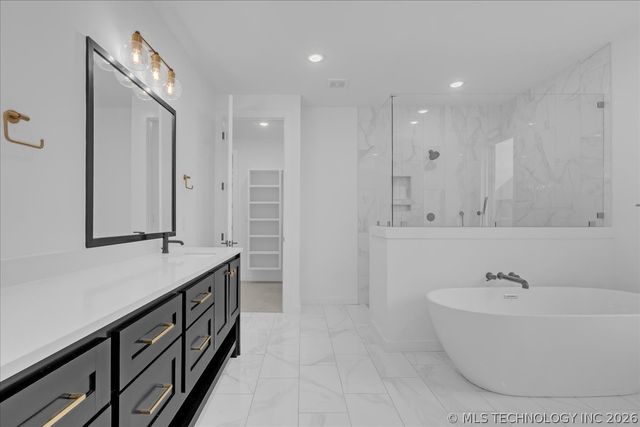 10209 E 121st Place S, Bixby, OK 74008