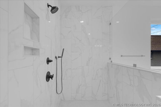 10209 E 121st Place S, Bixby, OK 74008