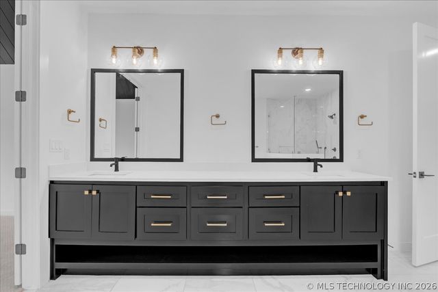 10209 E 121st Place S, Bixby, OK 74008