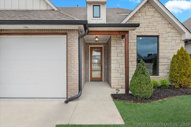 10209 E 121st Place S, Bixby, OK 74008