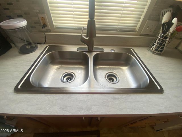 2131 S CREE Drive 131, Apache Junction, AZ 85119