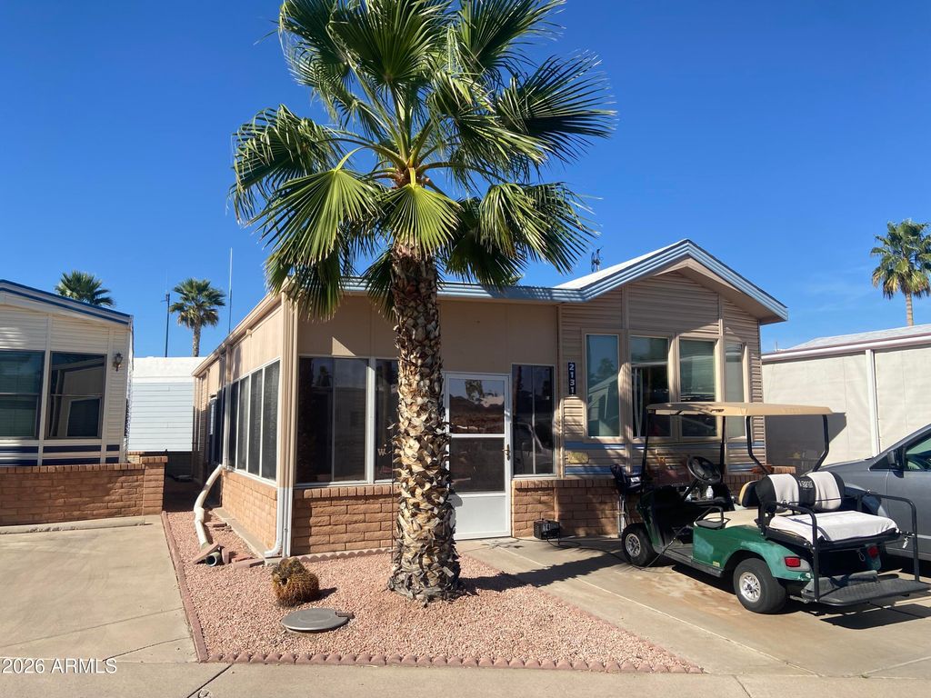 2131 S CREE Drive 131, Apache Junction, AZ 85119