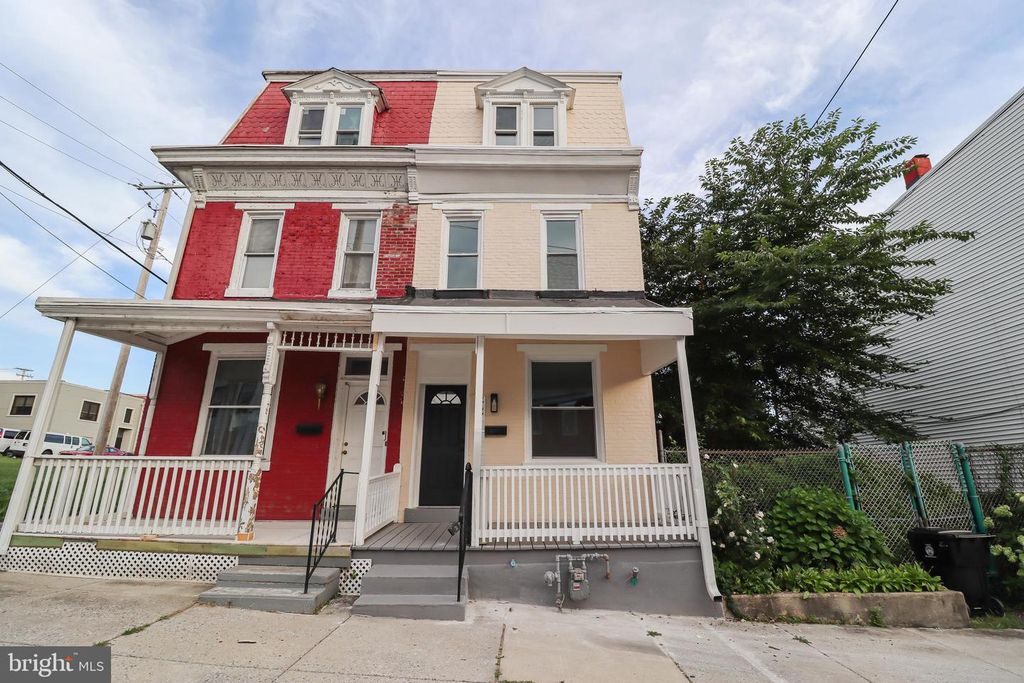 427 MUENCH ST, Harrisburg, PA 17102