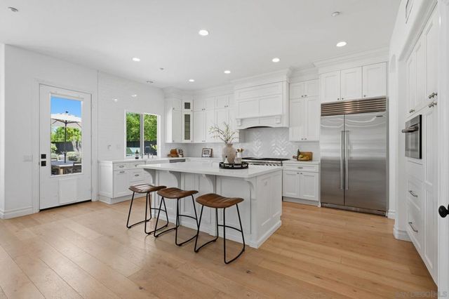 855 Stratford Knoll, Encinitas, CA 92024