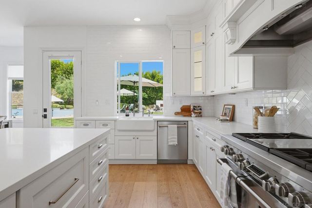 855 Stratford Knoll, Encinitas, CA 92024