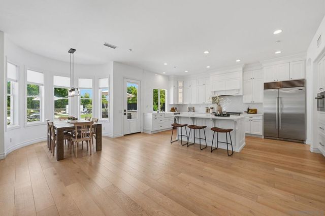 855 Stratford Knoll, Encinitas, CA 92024