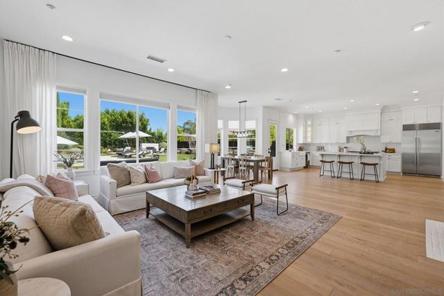 855 Stratford Knoll, Encinitas, CA 92024