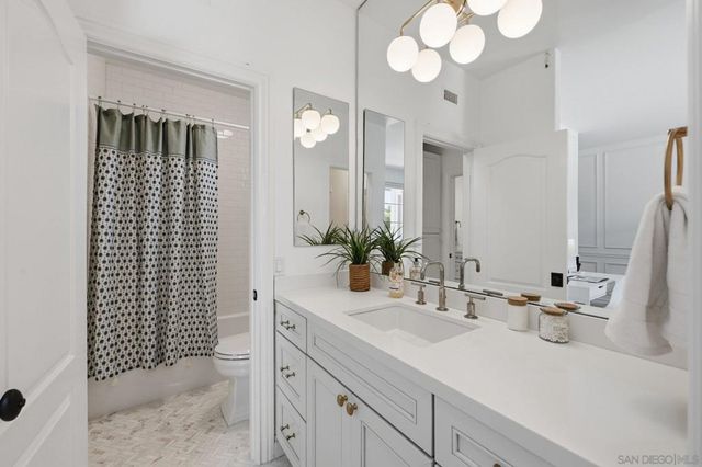 855 Stratford Knoll, Encinitas, CA 92024
