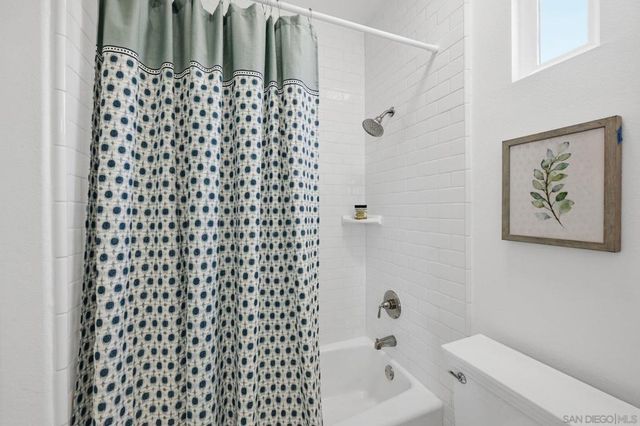 855 Stratford Knoll, Encinitas, CA 92024