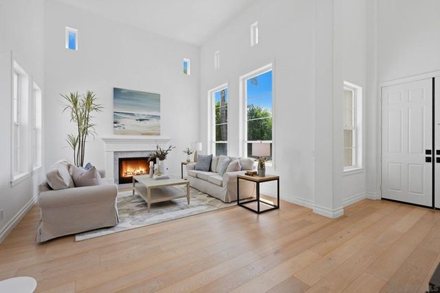 855 Stratford Knoll, Encinitas, CA 92024