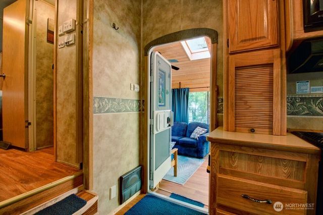 40 Wilderness Way, Deming, WA 98244