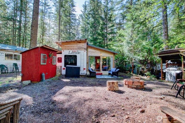 40 Wilderness Way, Deming, WA 98244
