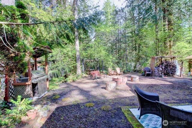 40 Wilderness Way, Deming, WA 98244