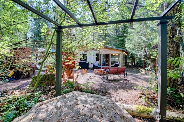 40 Wilderness Way, Deming, WA 98244