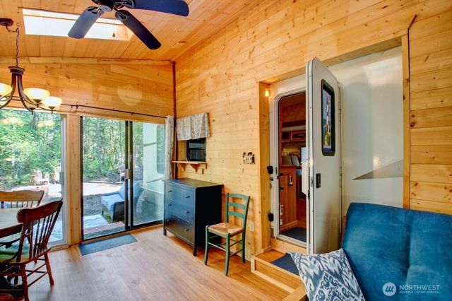 40 Wilderness Way, Deming, WA 98244