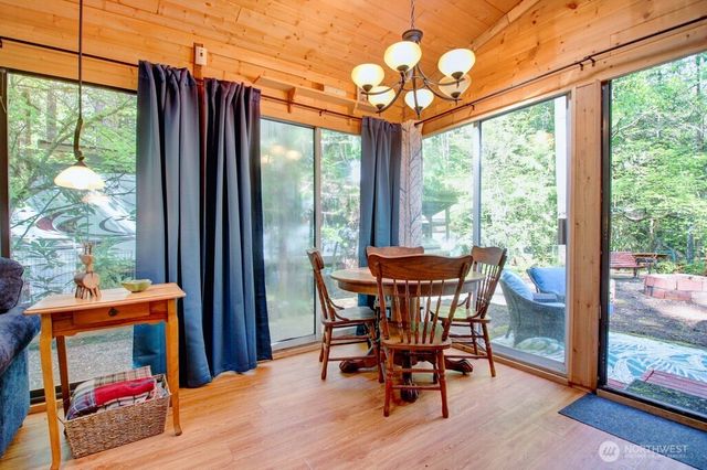 40 Wilderness Way, Deming, WA 98244