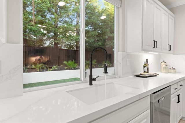 6406 Cosmos Ct, Rocklin, CA 95677