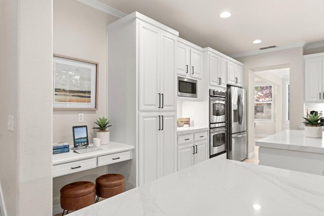 6406 Cosmos Ct, Rocklin, CA 95677