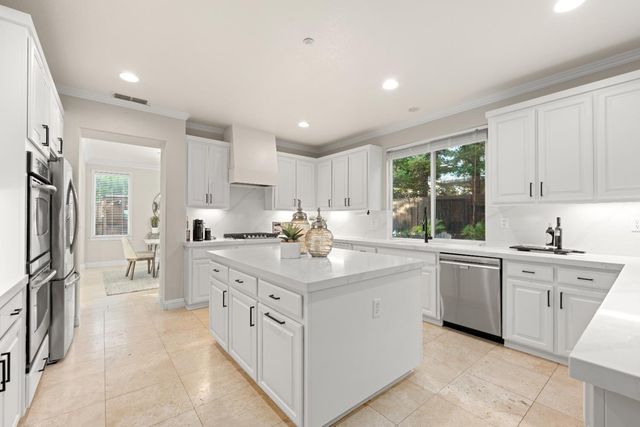 6406 Cosmos Ct, Rocklin, CA 95677