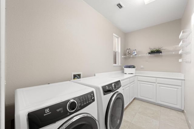 6406 Cosmos Ct, Rocklin, CA 95677