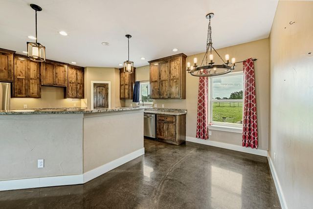 1608 County Road 204, Liberty Hill, TX 78642