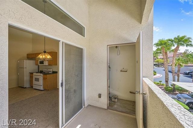 3540 Cactus Shadow Street 204, Las Vegas, NV 89129
