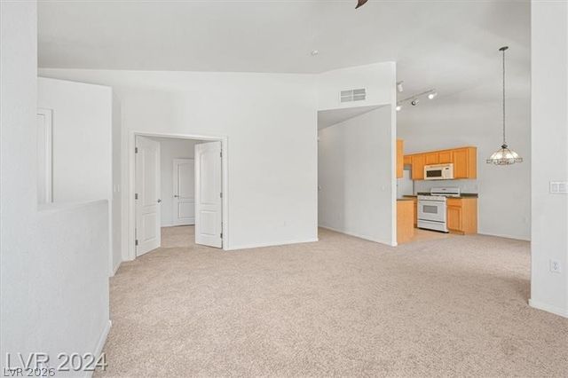 3540 Cactus Shadow Street 204, Las Vegas, NV 89129