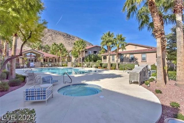 3540 Cactus Shadow Street 204, Las Vegas, NV 89129