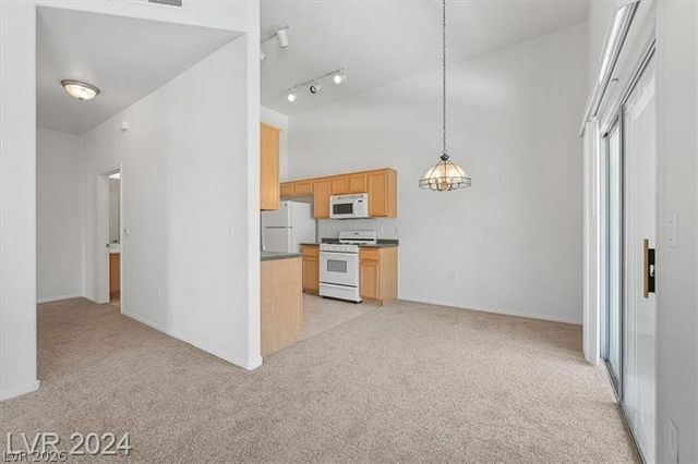 3540 Cactus Shadow Street 204, Las Vegas, NV 89129