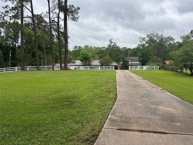 7671 S Lakeshore Drive, Shreveport, LA 71119