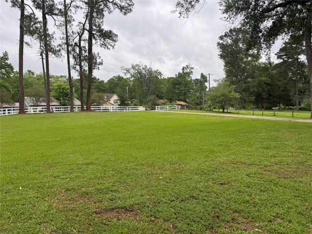 7671 S Lakeshore Drive, Shreveport, LA 71119
