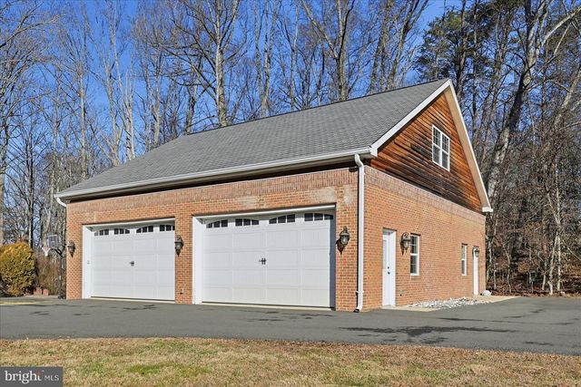 12215 HENDERSON RD, Clifton, VA 20124