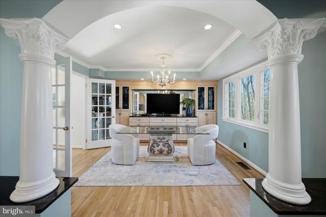 12215 HENDERSON RD, Clifton, VA 20124