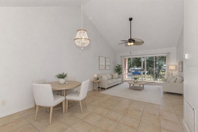 458 CERROMAR ROAD 484, Venice, FL 34293