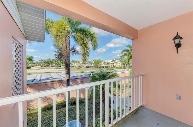 458 CERROMAR ROAD 484, Venice, FL 34293